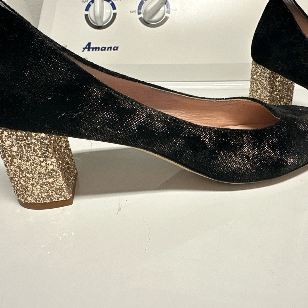 Kate Spade Black and Gold Heels